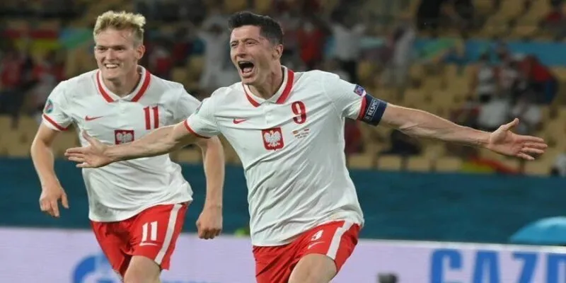 Lewandowski chân sút vĩ đại nhất mọi lịch sử của Ba Lan